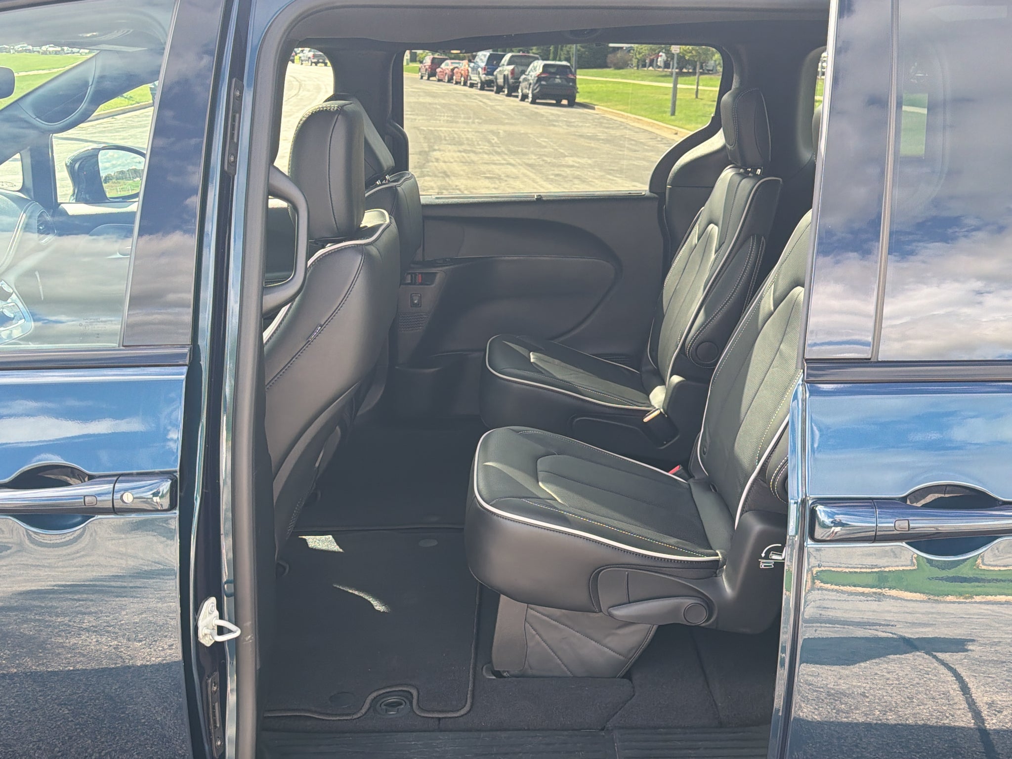 2025 Chrysler Pacifica Limited AWD