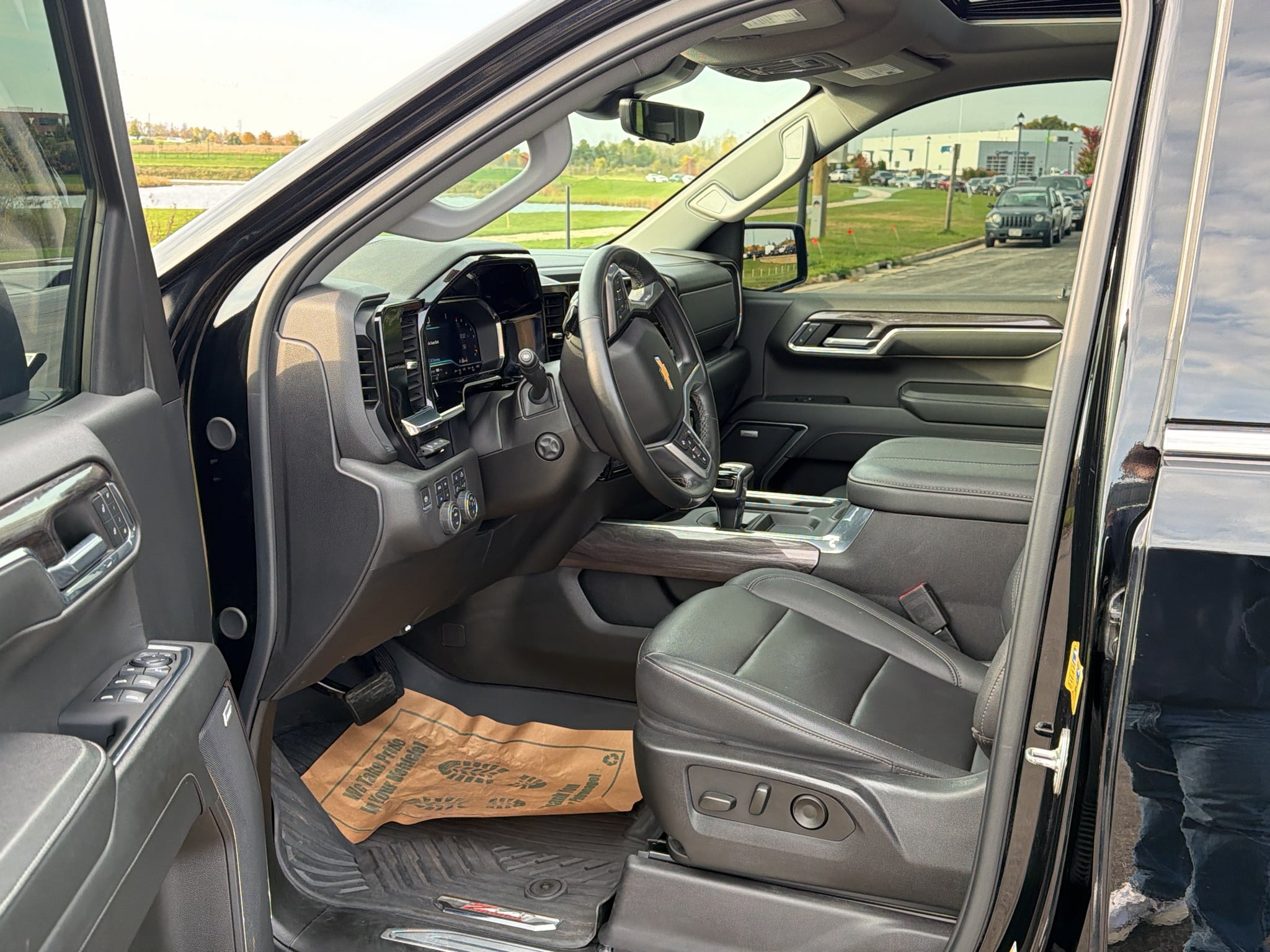 2024 Chevrolet Silverado LTZ