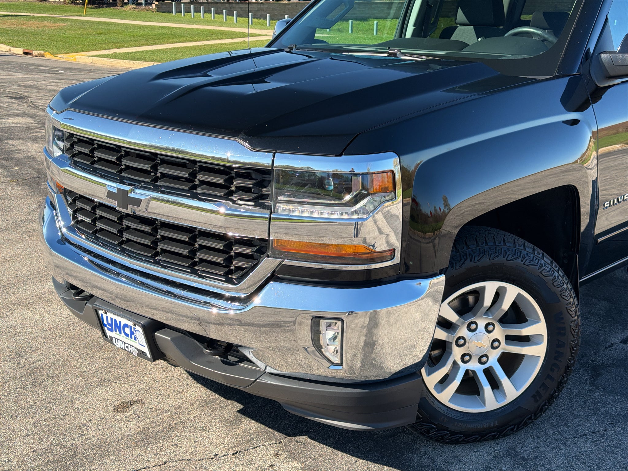 2017 Chevrolet Silverado LT