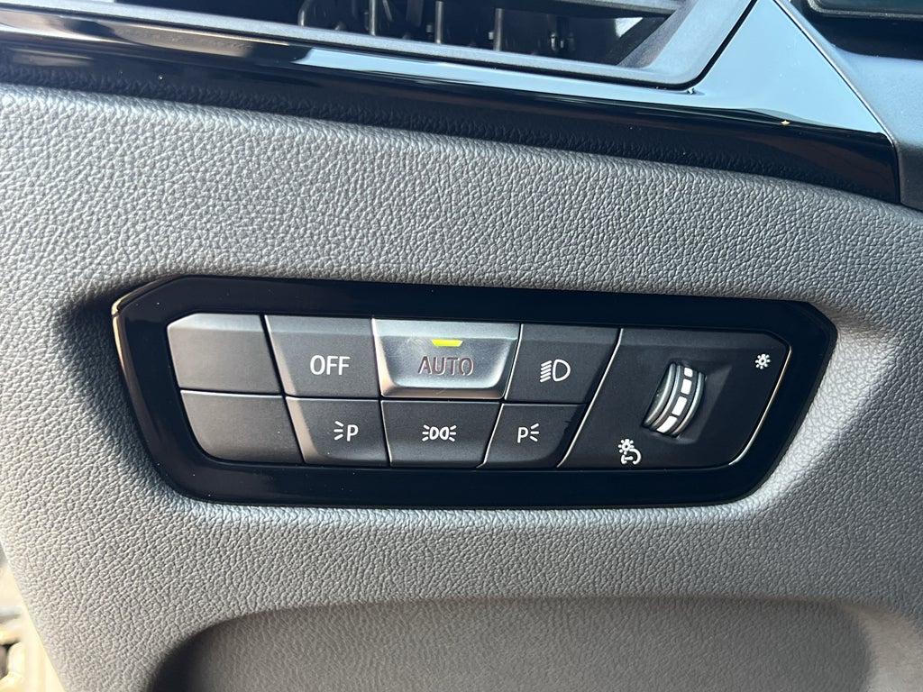 2024 BMW 2 series 230i xDrive