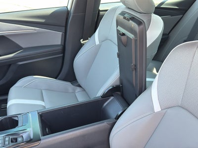 2025 Toyota Camry Hybrid SE