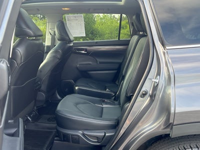 2024 Toyota Highlander Platinum