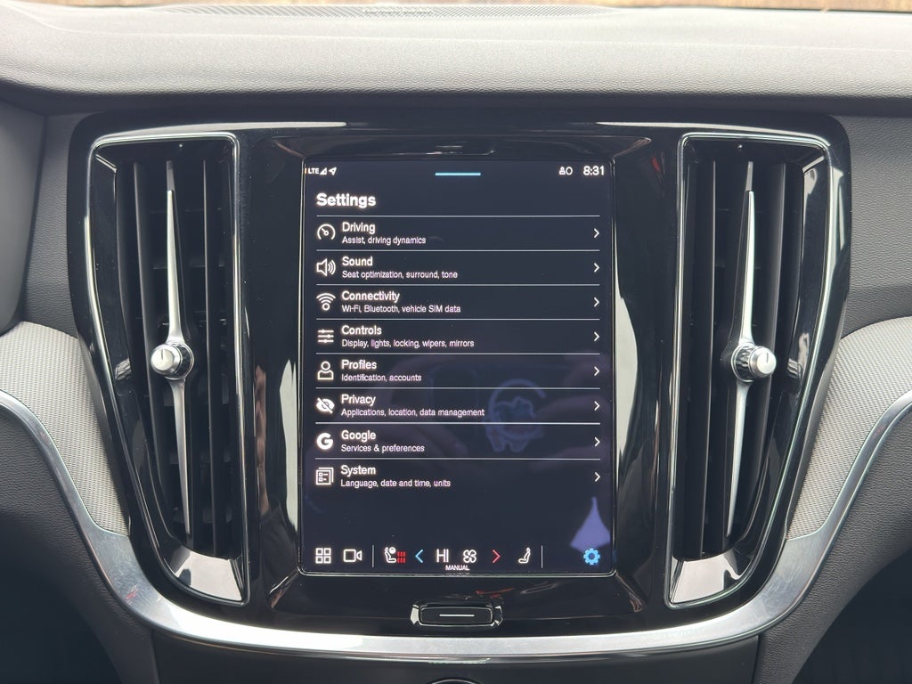 2024 Volvo S60 Plus Black Edition AWD