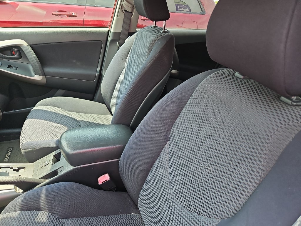 2007 Toyota RAV4 Sport