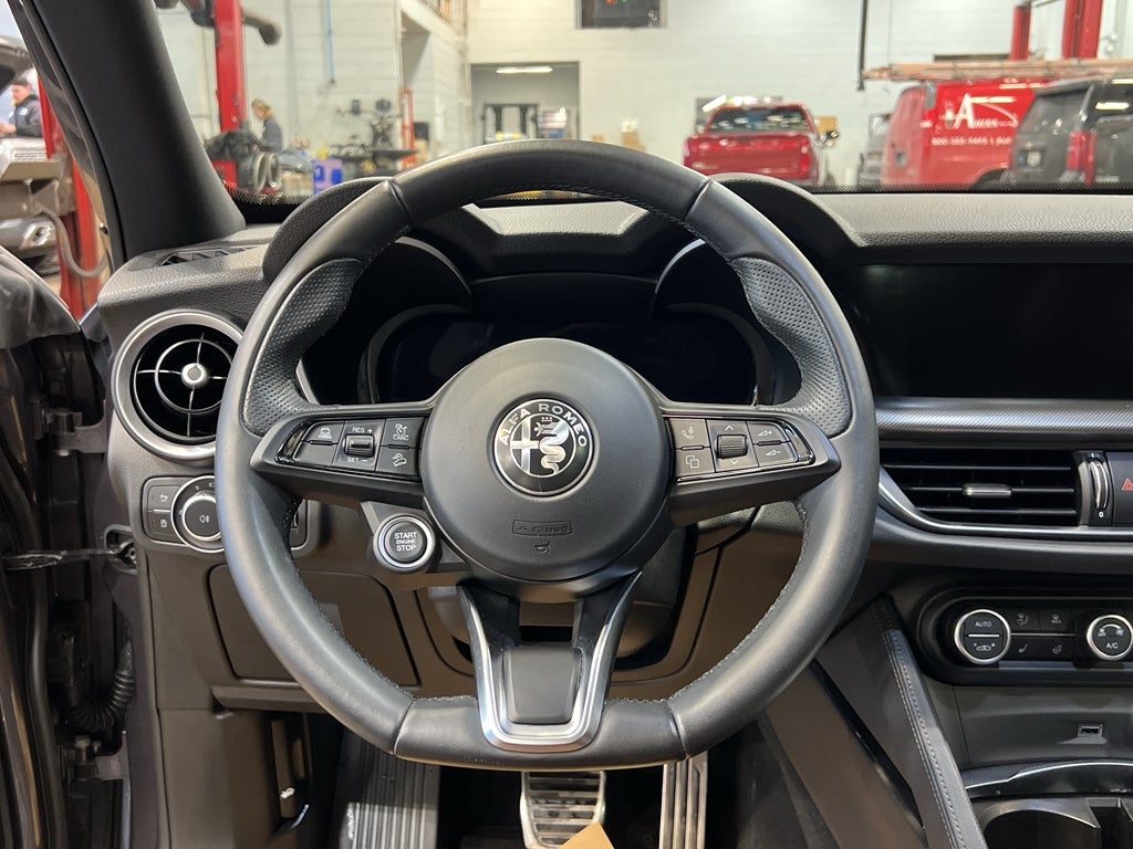 2024 Alfa Romeo Stelvio Ti