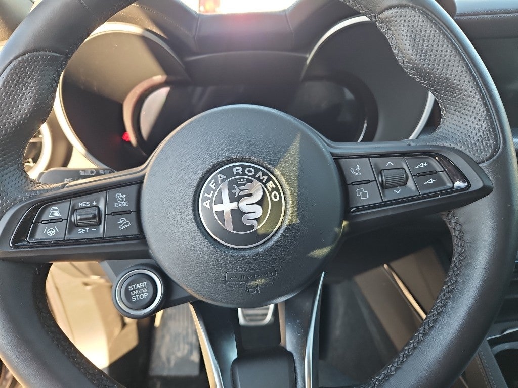 2024 Alfa Romeo Stelvio Ti