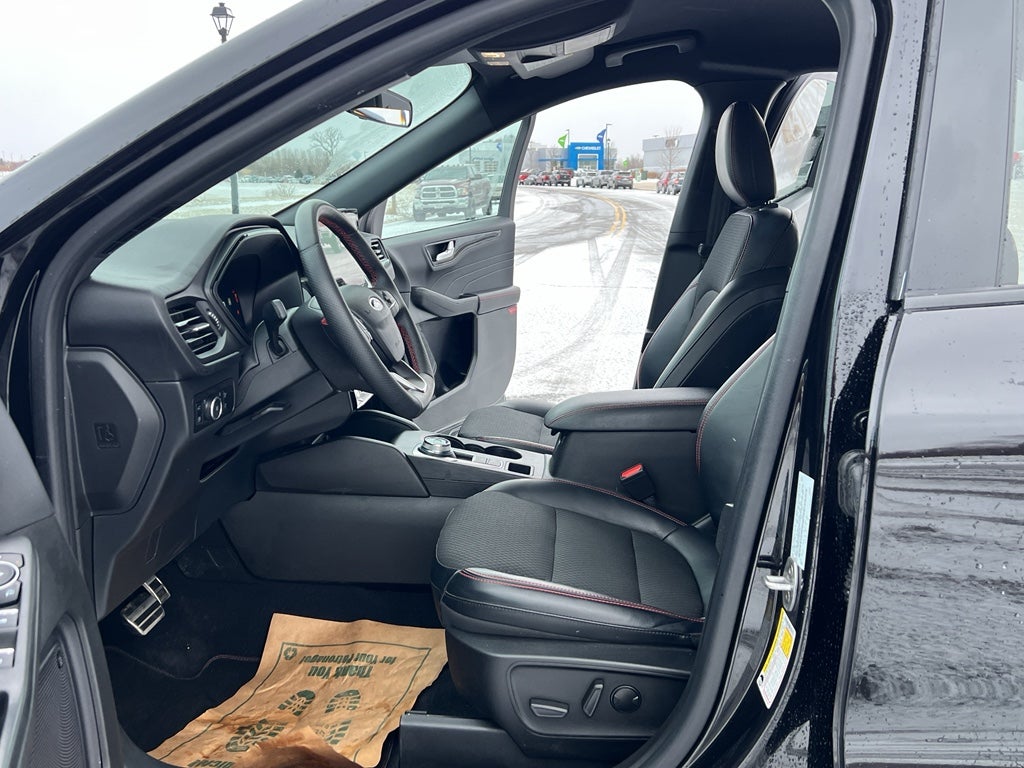2023 Ford Escape ST-Line Select
