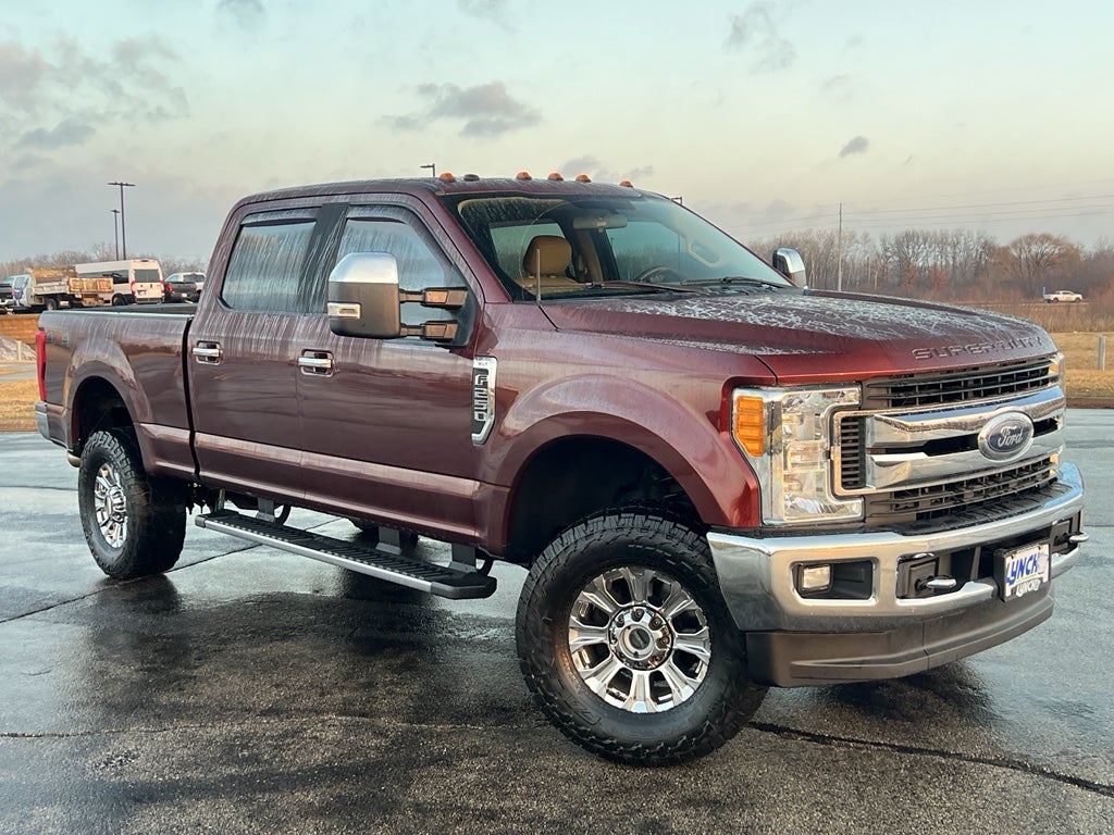 2017 Ford Super Duty F-250 Pickup XLT