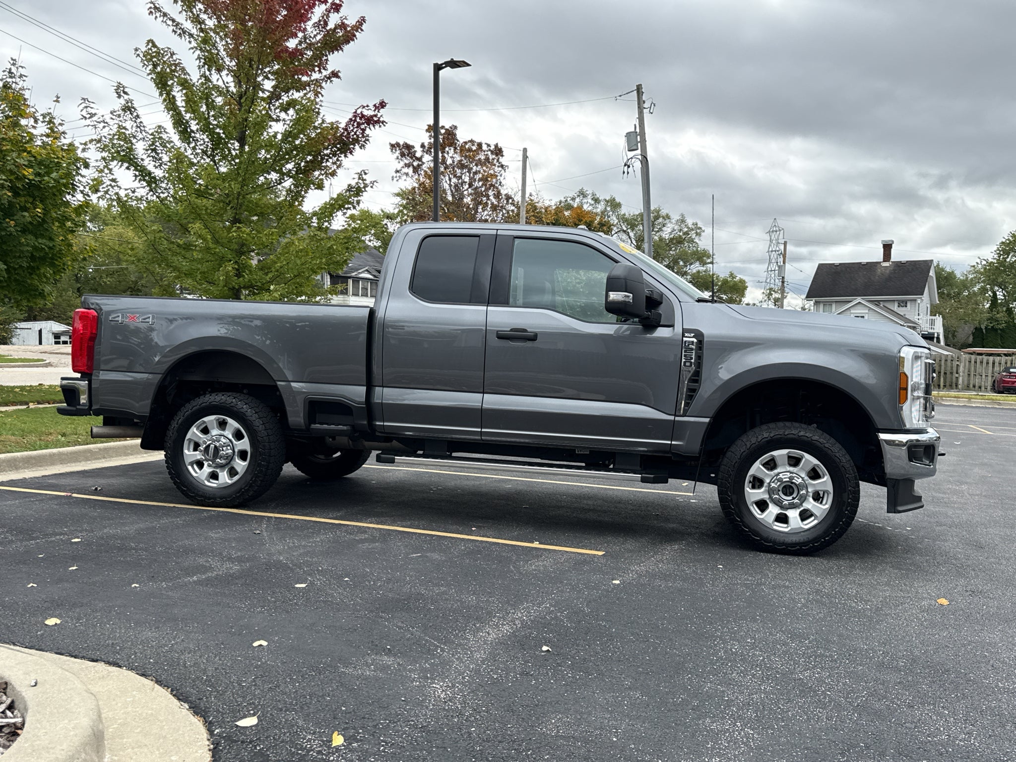 2024 Ford Super Duty F-250 Pickup LARIAT
