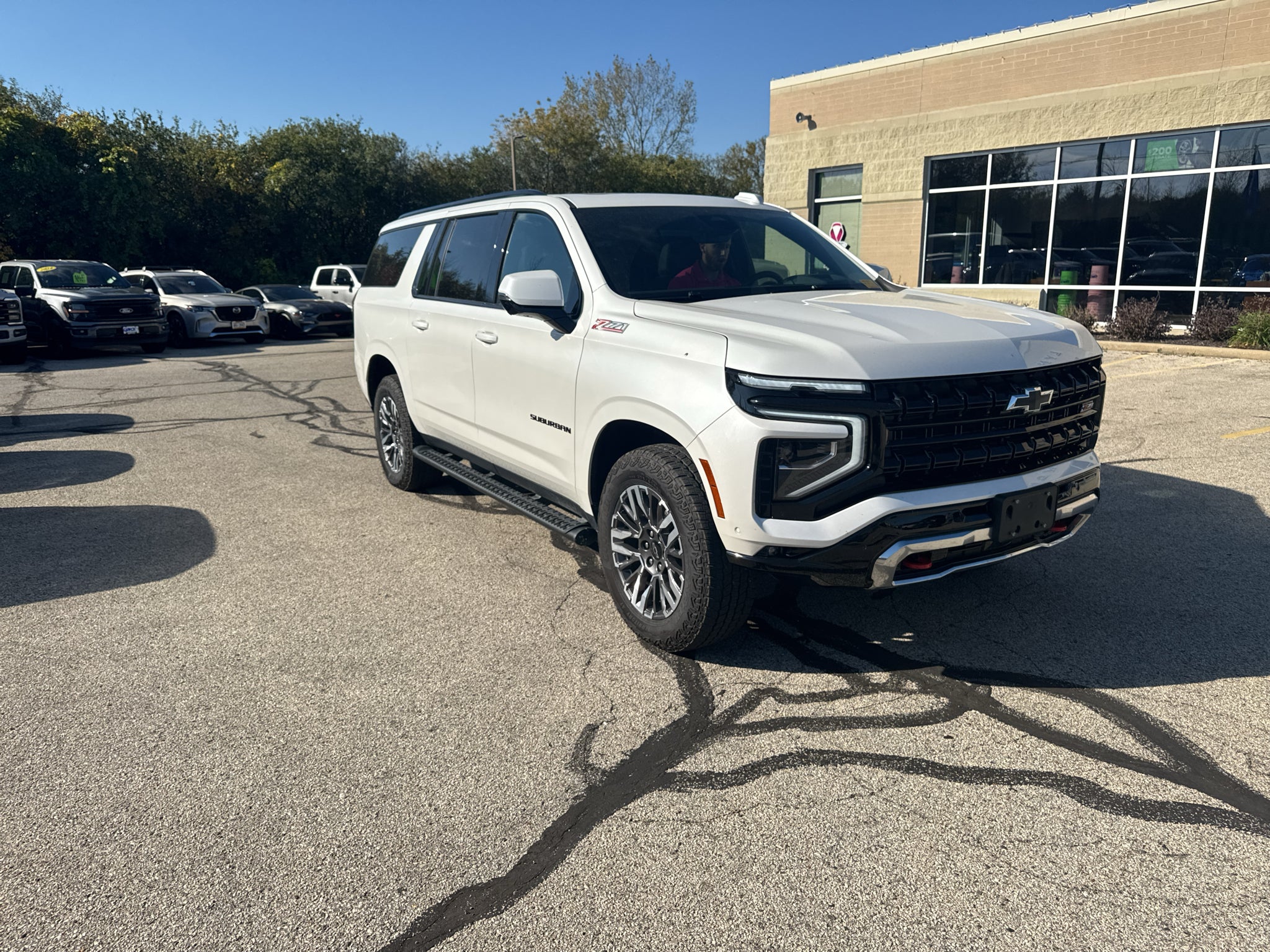 2025 Chevrolet Suburban Z71