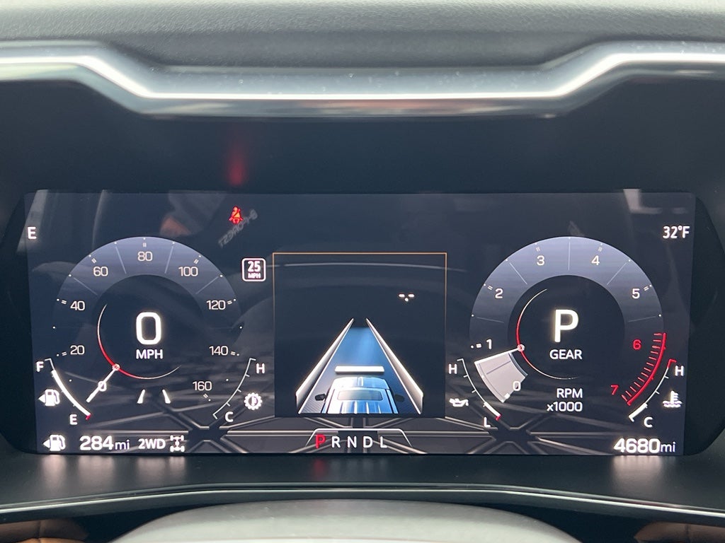 2025 GMC Canyon 4WD AT4