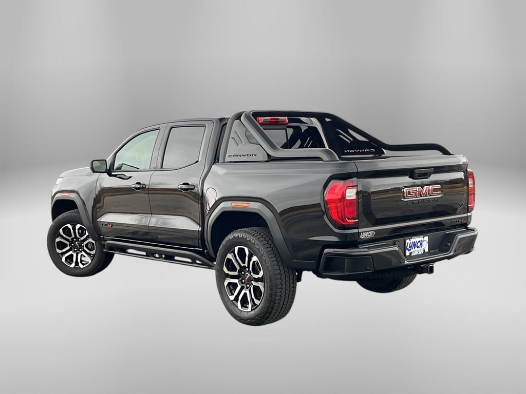 2025 GMC Canyon 4WD AT4