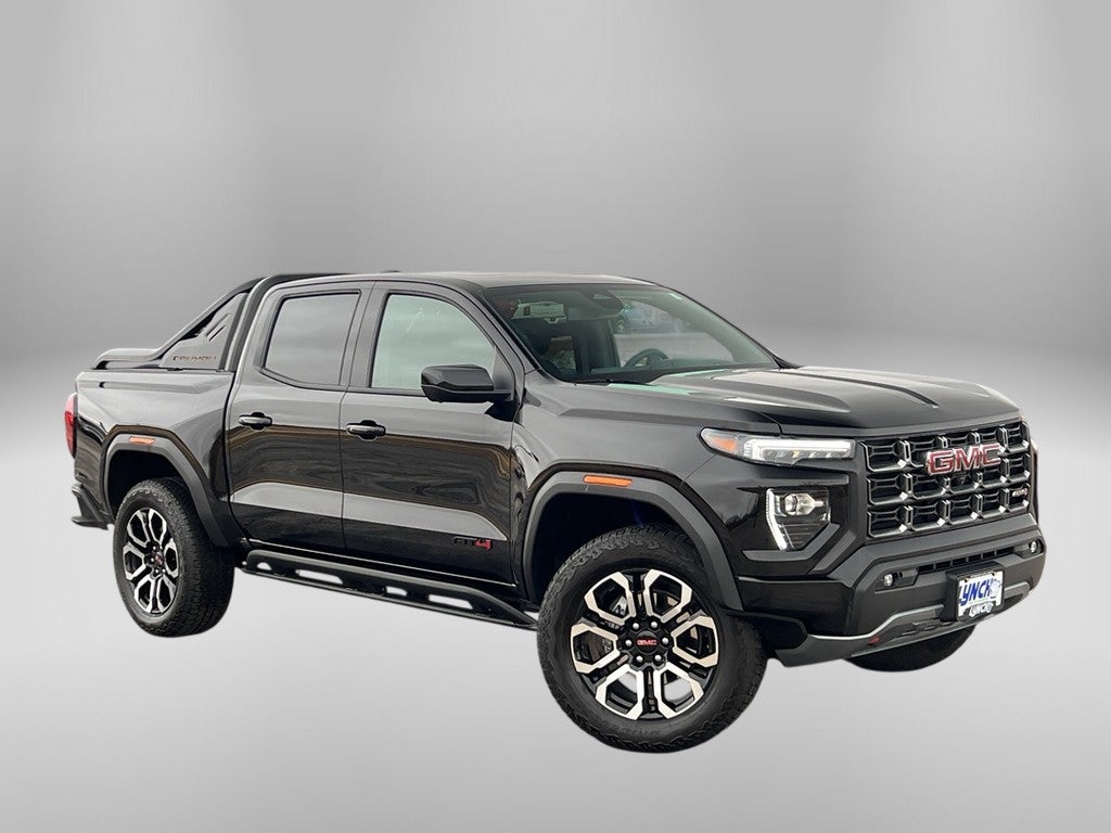 2025 GMC Canyon 4WD AT4