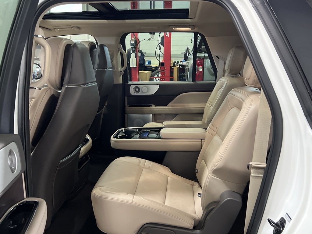 2023 Lincoln Navigator L Reserve