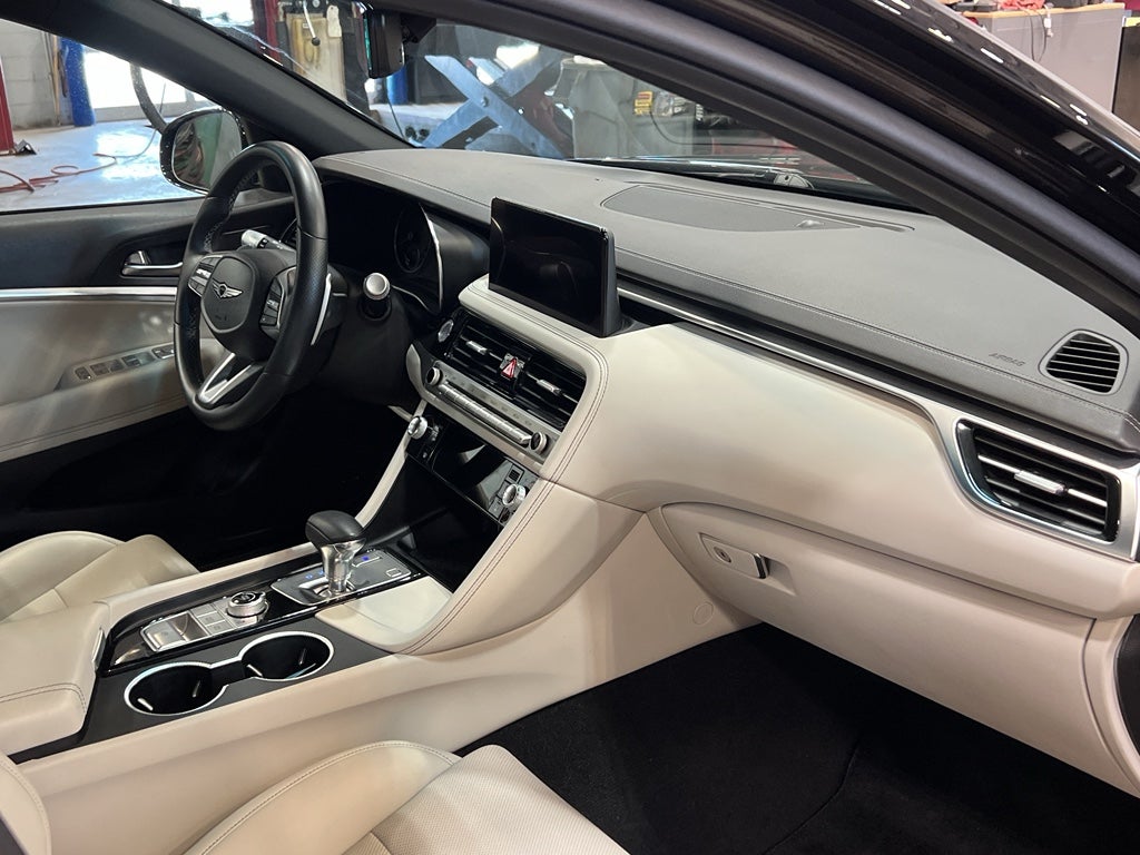 2025 Genesis G70 2.5T