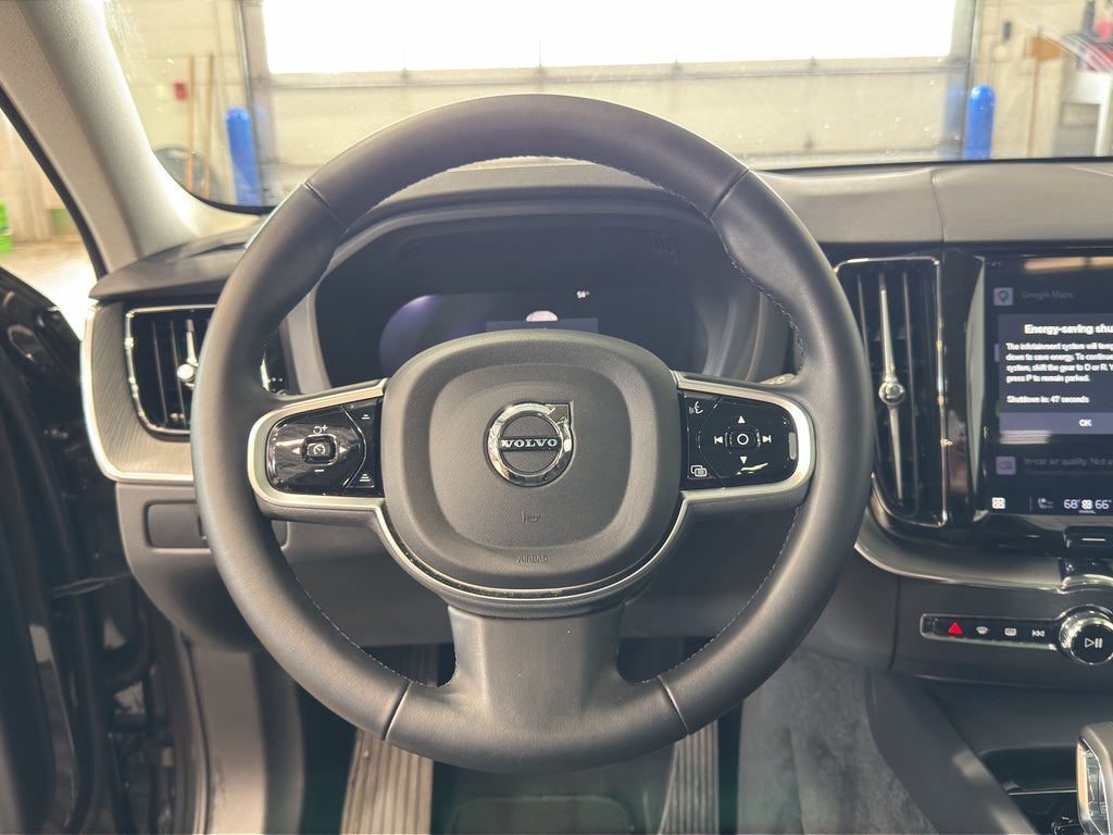 2025 Volvo XC60 Plus