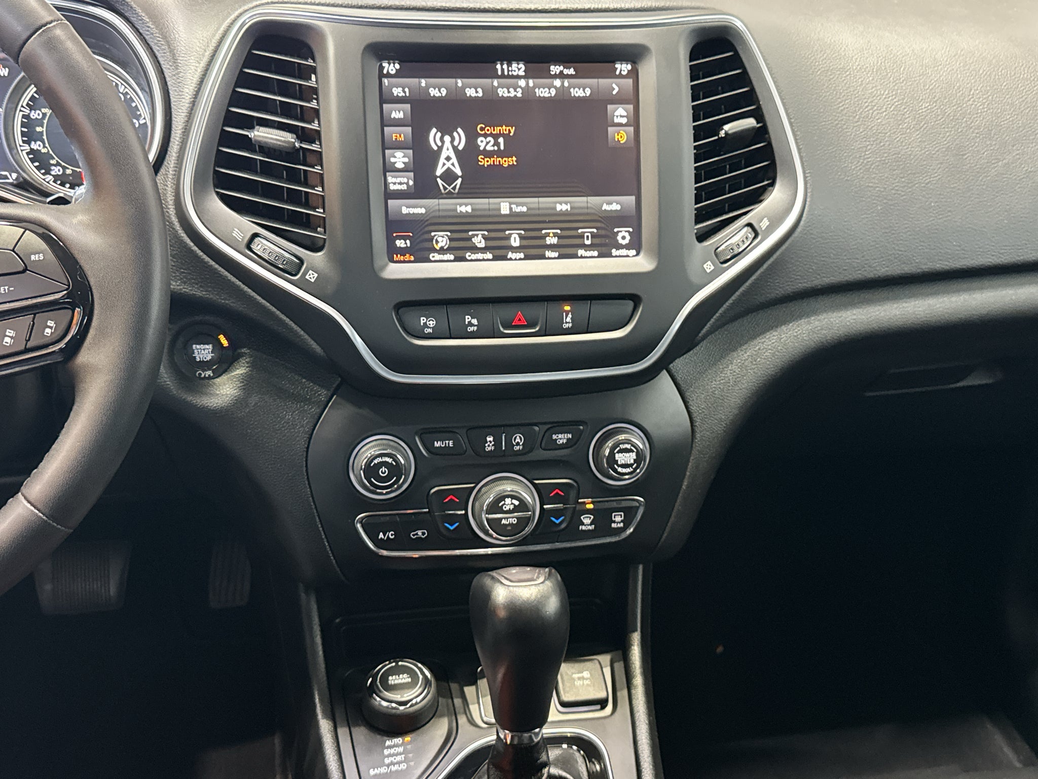 2023 Jeep Cherokee Altitude Lux