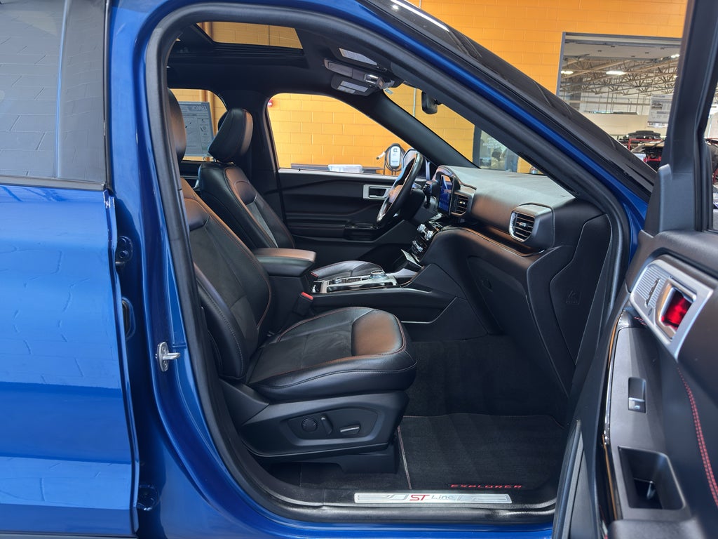 2022 Ford Explorer ST-Line
