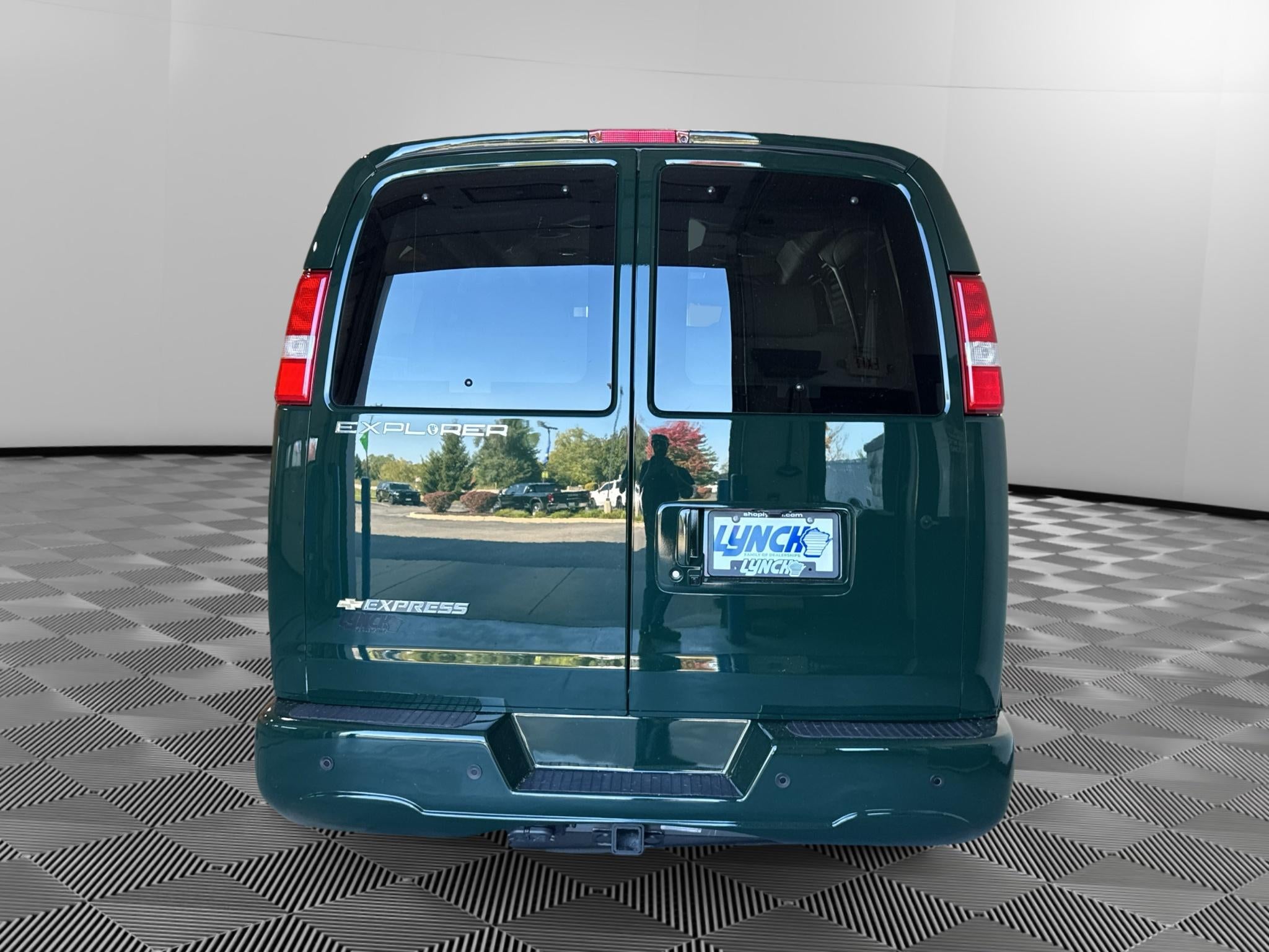 2026 Chevrolet Express Cargo WT