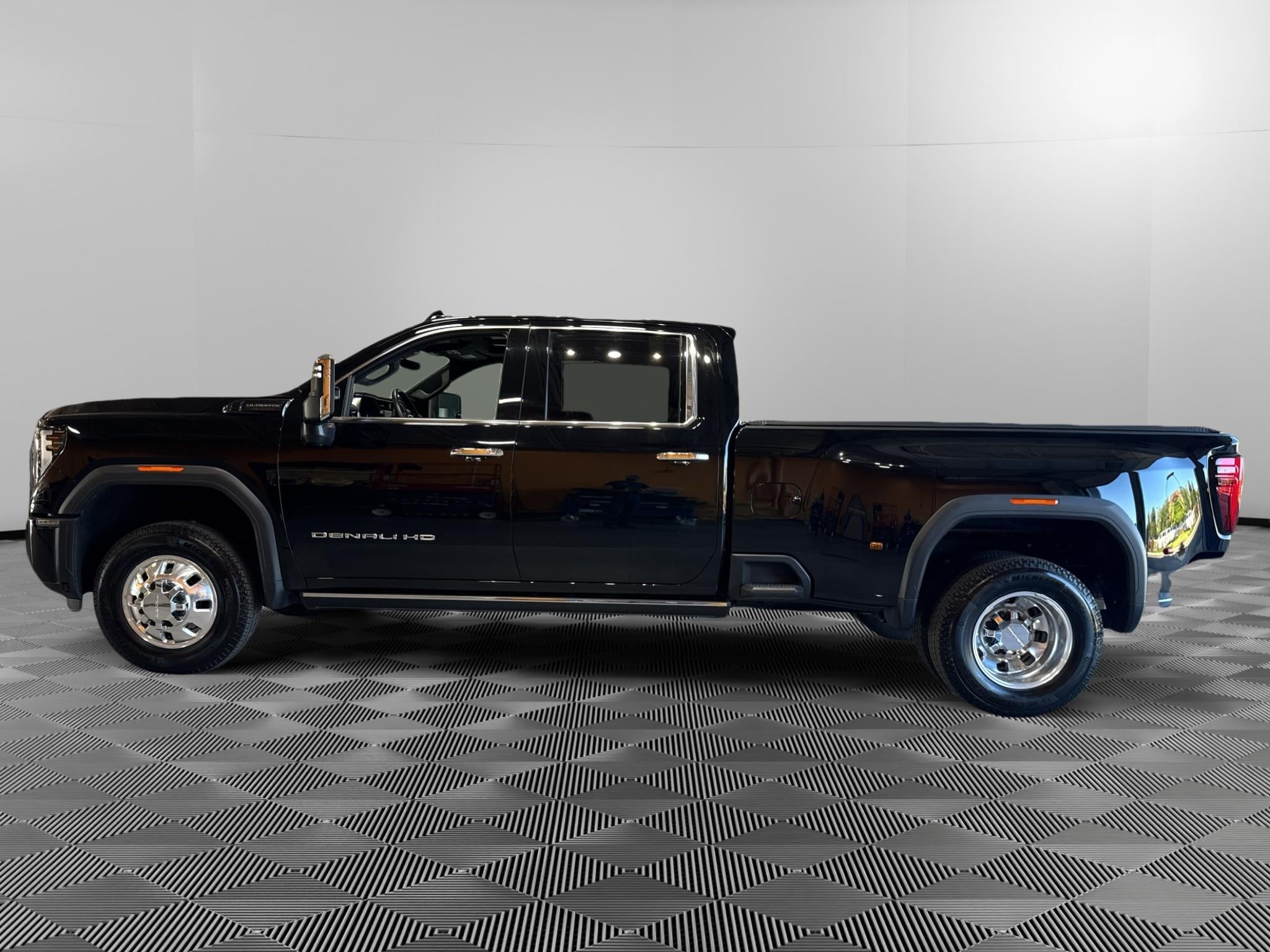 2024 GMC Sierra 3500 HD Denali Ultimate DRW