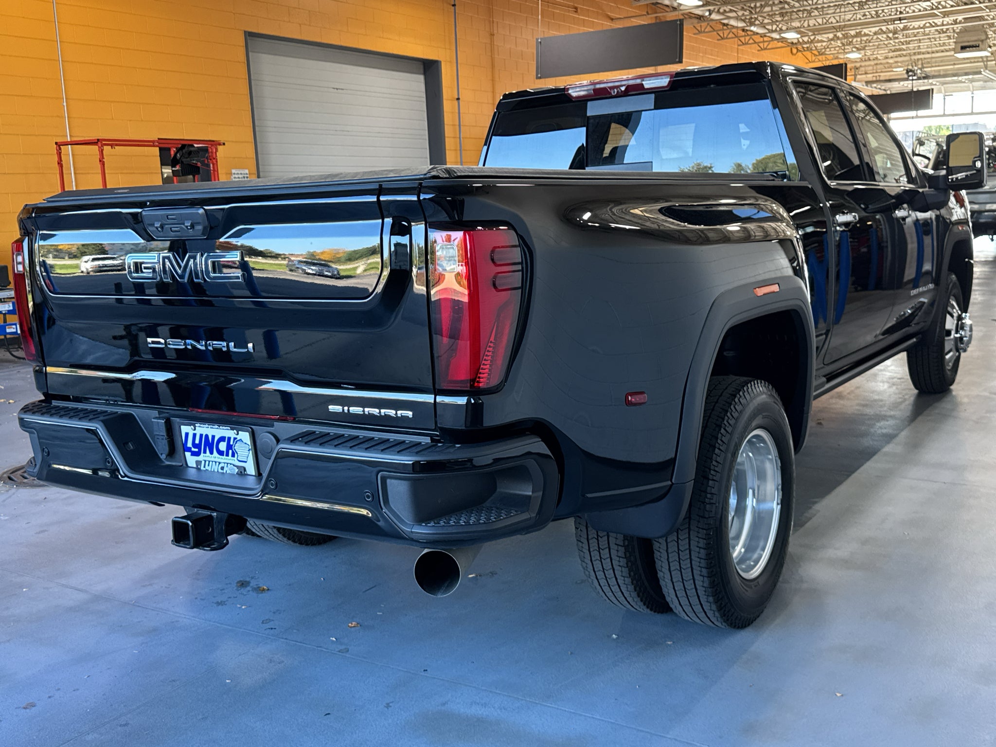2024 GMC Sierra 3500 HD Denali Ultimate DRW