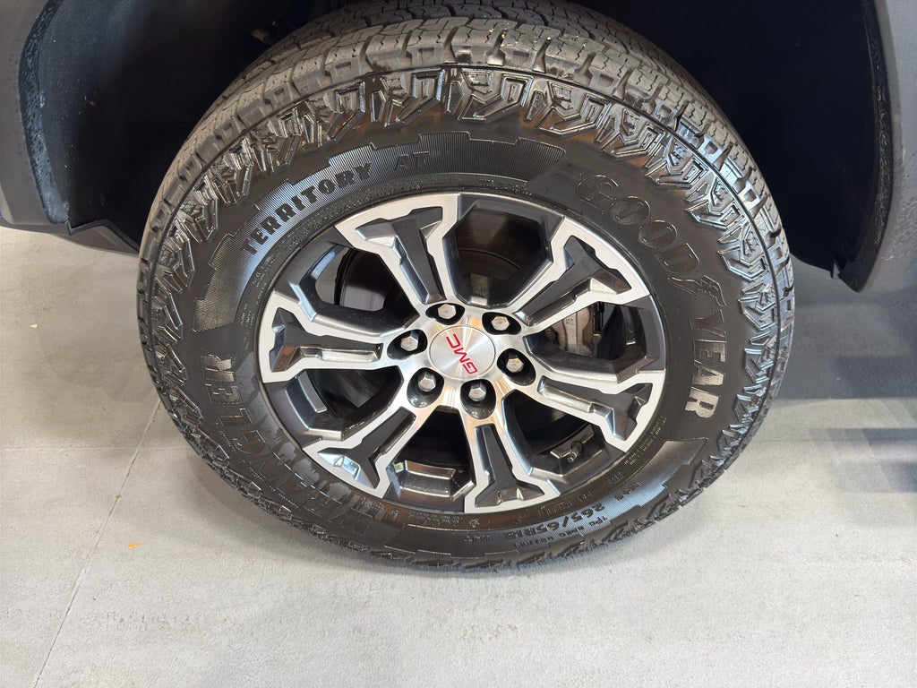 2023 GMC Canyon AT4