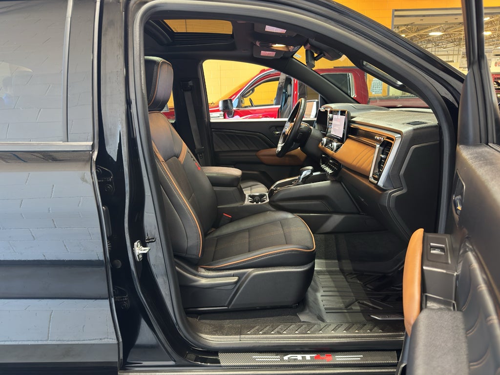 2024 GMC Canyon AT4