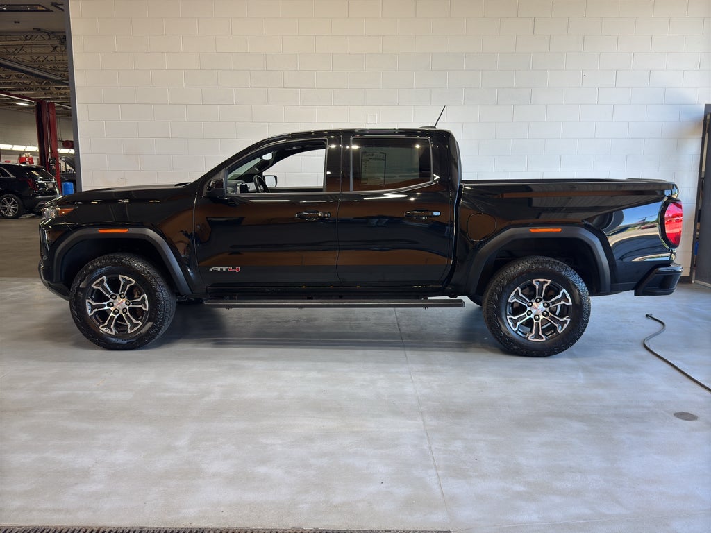 2024 GMC Canyon AT4