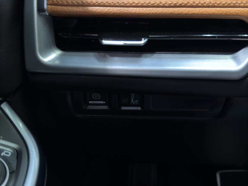 2025 Cadillac XT4 Sport