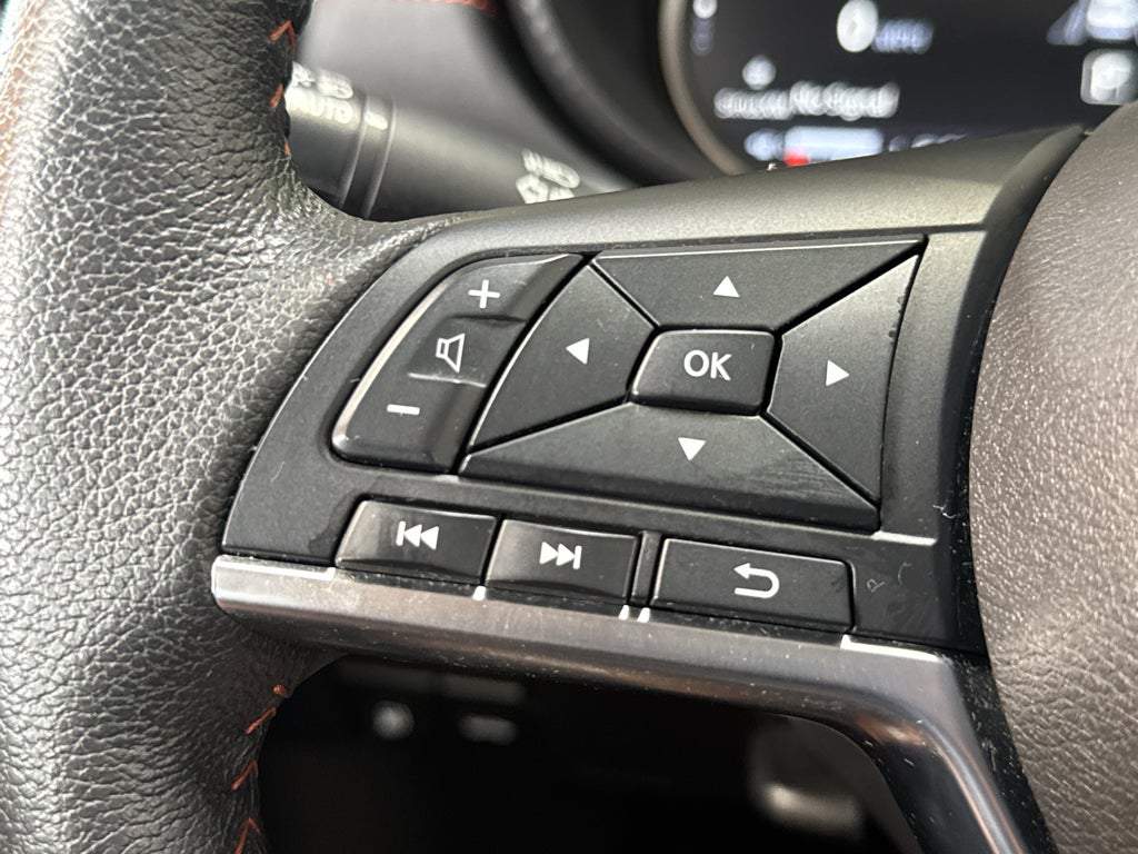 2024 Nissan Versa SR