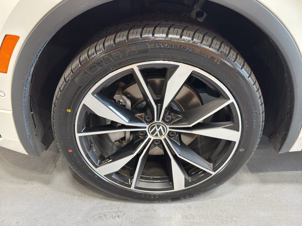 2022 Volkswagen Tiguan SEL R-Line