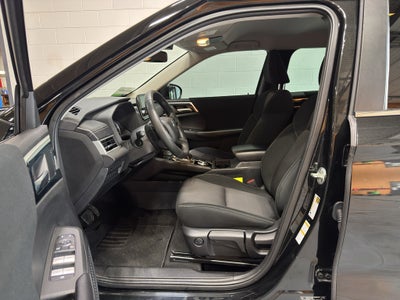 2022 Mitsubishi Outlander ES